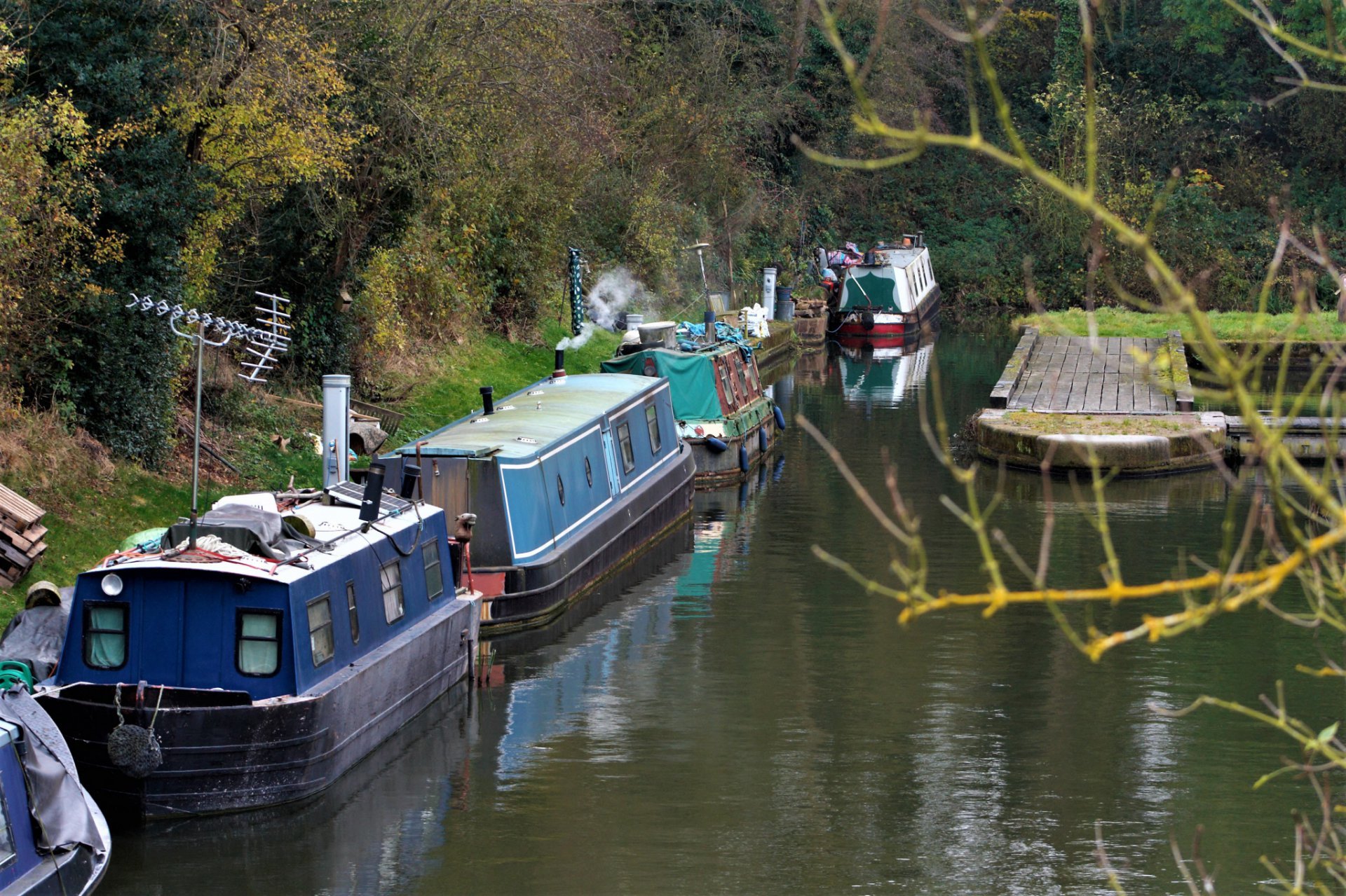 Canal boat living in winter | The Aqua Contractor 